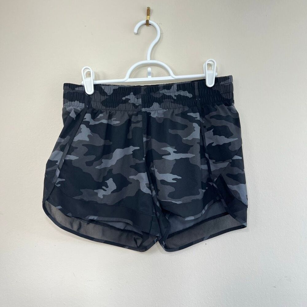 Athleta Black Camo Printed Mesh Racer Run Shorts 4in Small